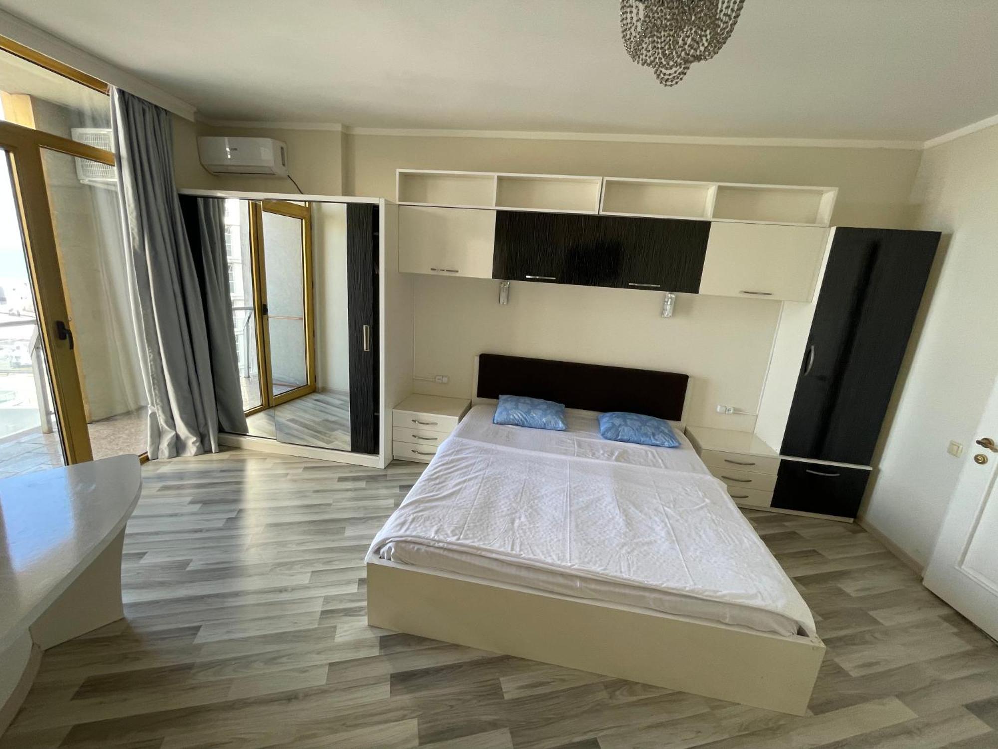 Sea View Apartment Batumi Esterno foto
