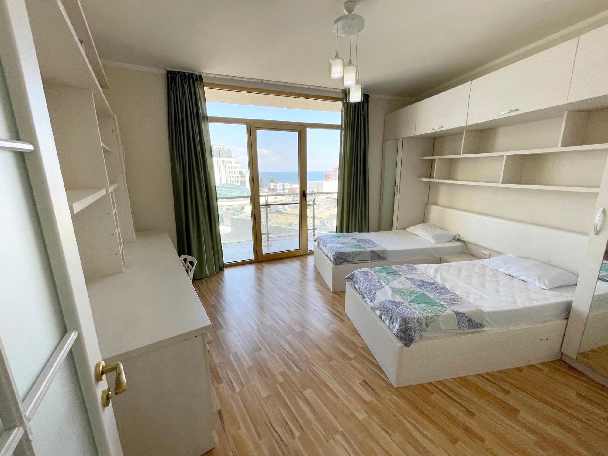 Sea View Apartment Batumi Esterno foto