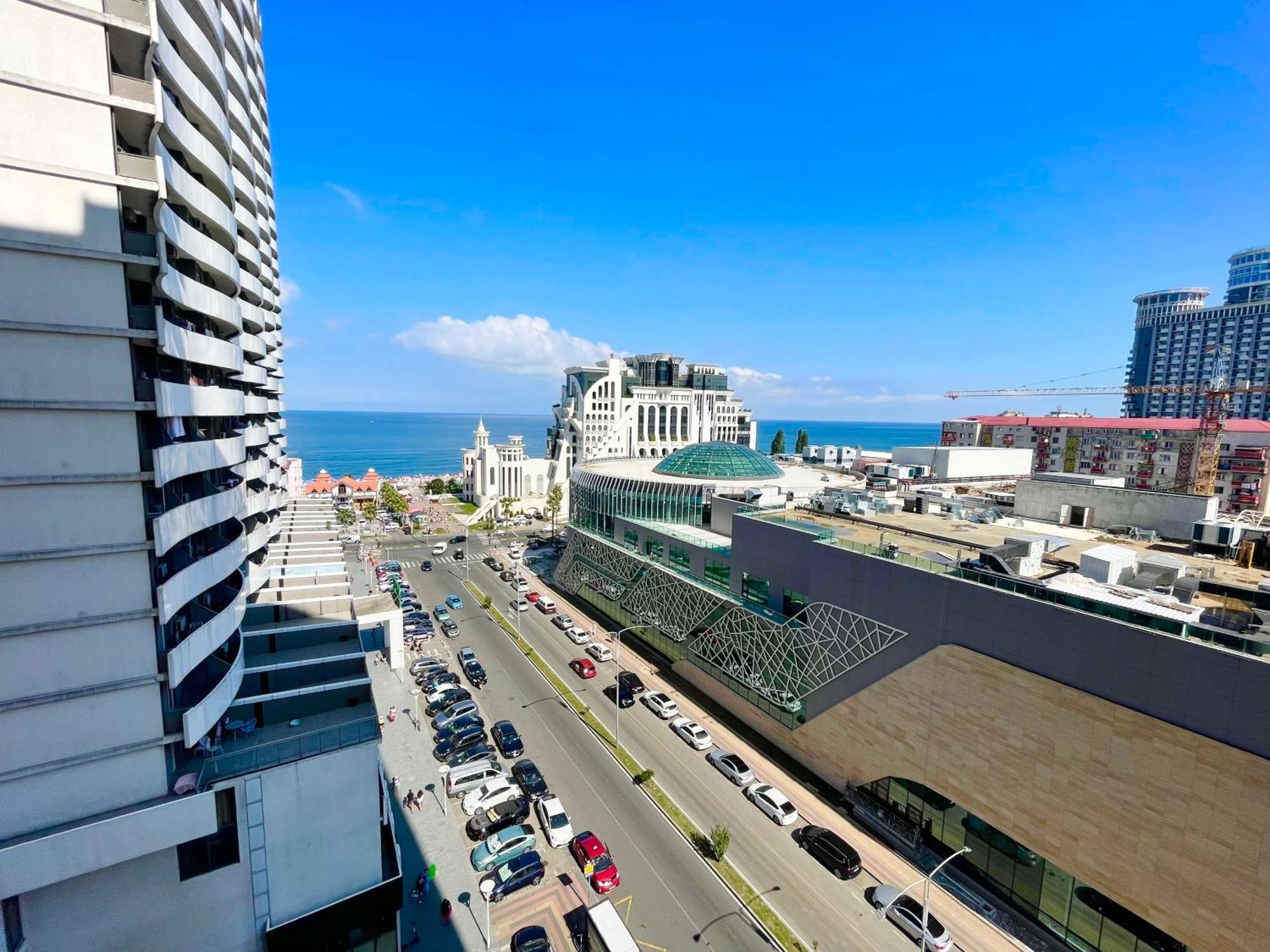 Sea View Apartment Batumi Esterno foto